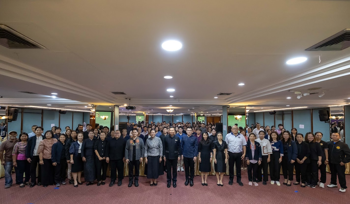 📊✨ พช.วังน้ำเขียว เข้าร่วมประชุมเชิงปฏิบัติการ ขับเคลื่อนชุมชนท่องเที่ยว สู่การตลาดยุค 4.0 💛