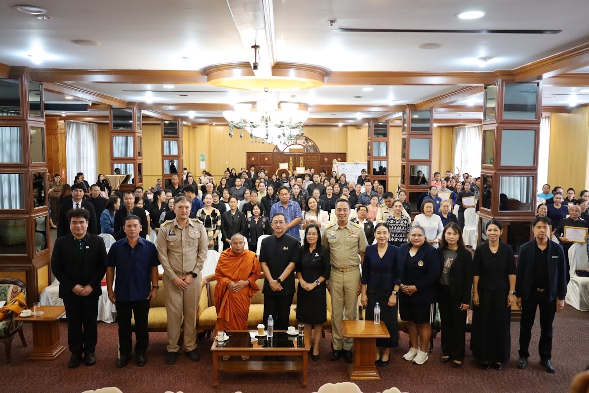 ✨ พช.วังน้ำเขียว ร่วมมหกรรมความสำเร็จการพัฒนาคุณภาพชีวิตประชาชน “ร่วมใจ แก้จน คนโคราช” สานพลังภาคีเครือข่าย ขับเคลื่อนการแก้ไขปัญหาความยากจนสู่ความยั่งยืน